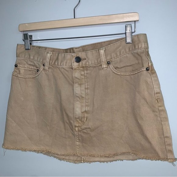 Free People Denim Mini Skirt Tan Frayed Hem Bohemian Boho Stitching Women Size 8 - Picture 3 of 7